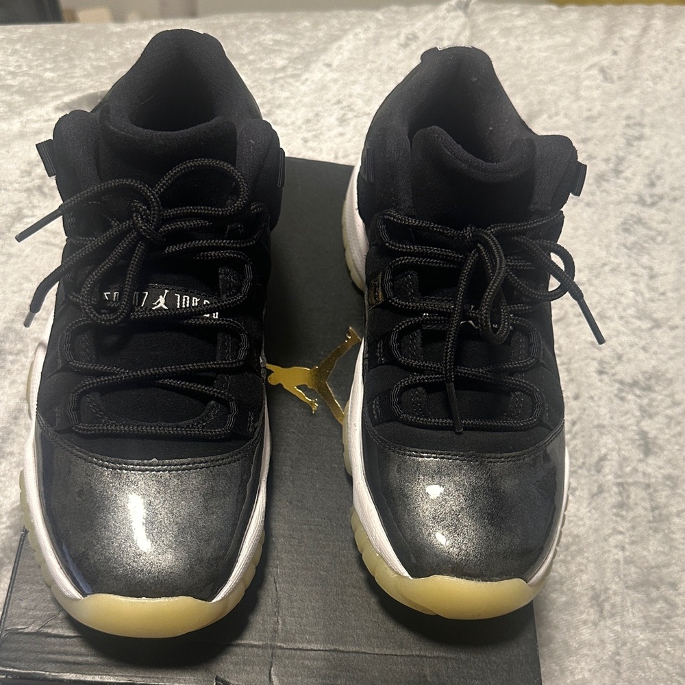 Air Jordan 11 Retro Low BG Sneaker - Picture 1 of 4